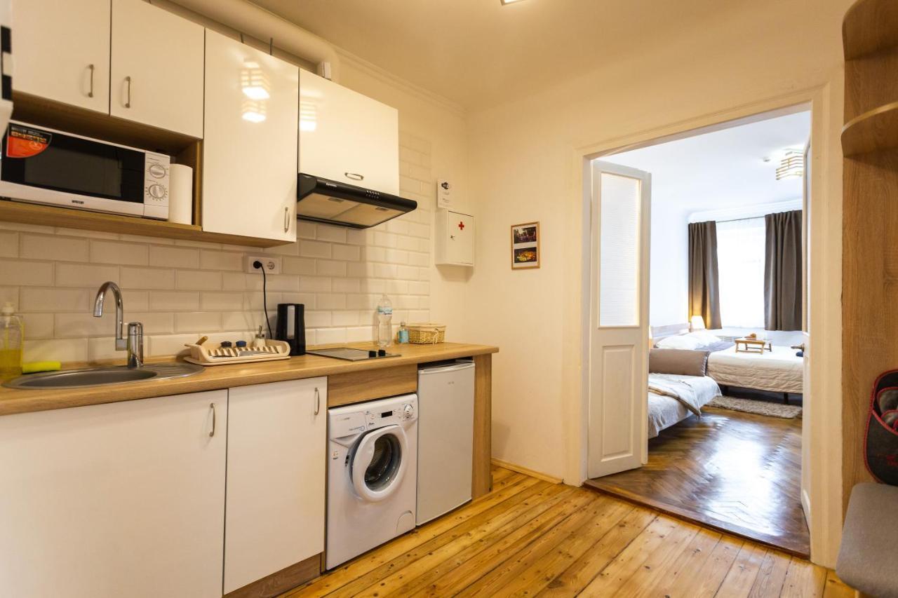 Peaceful Studio On Rynok Square Львов Экстерьер фото