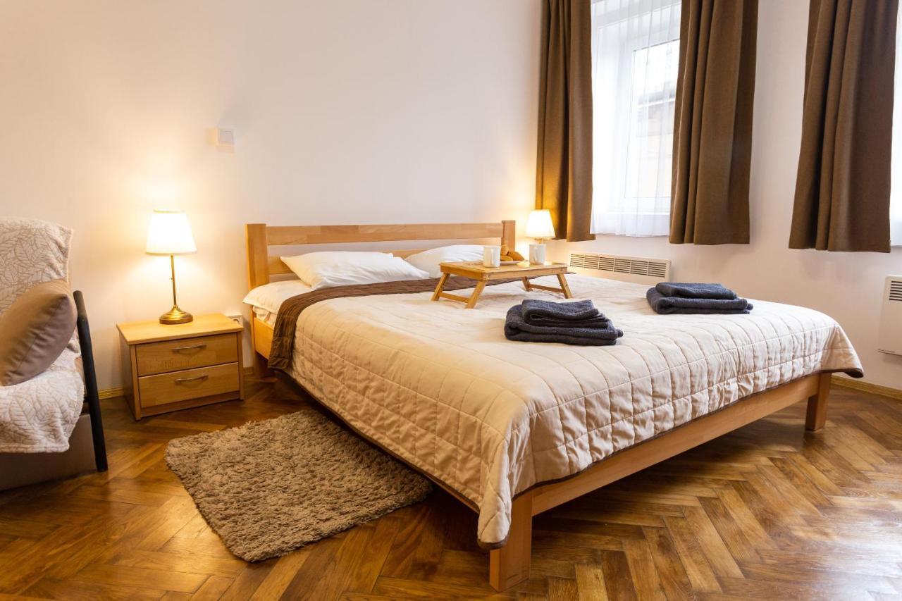 Peaceful Studio On Rynok Square Львов Экстерьер фото