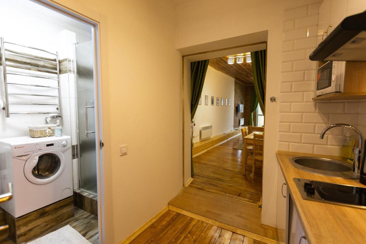 Peaceful Studio On Rynok Square Львов Экстерьер фото