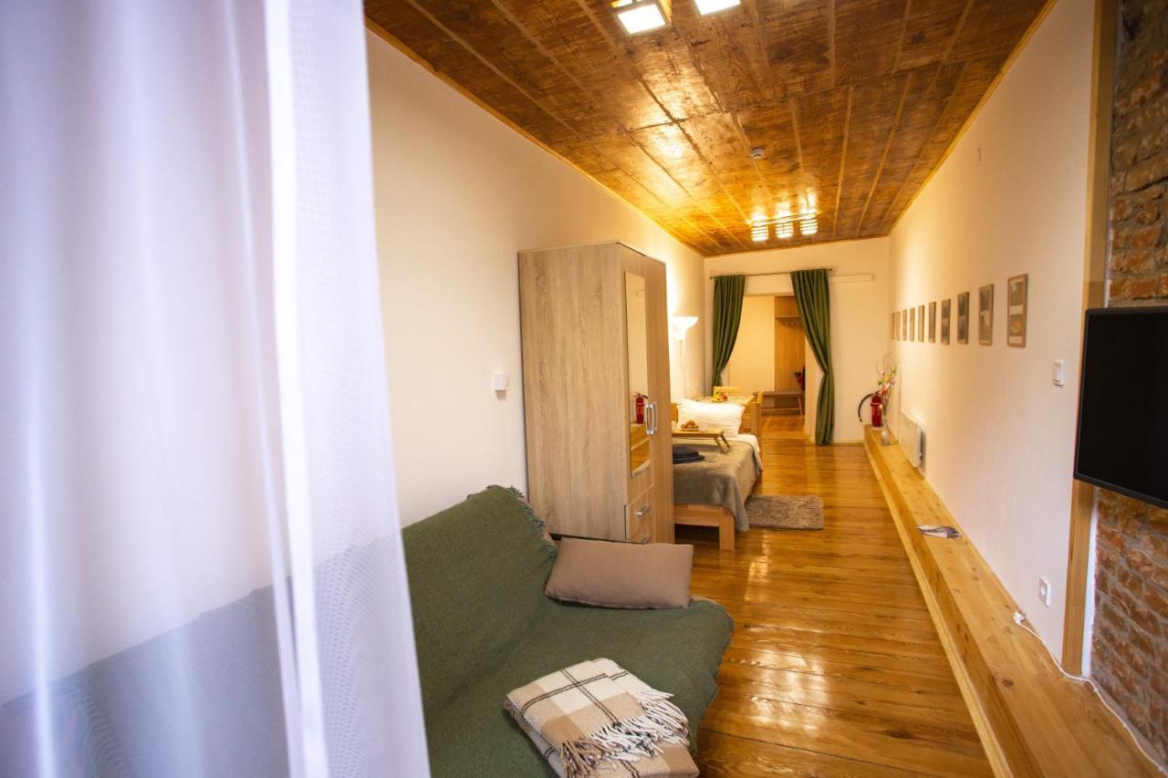 Peaceful Studio On Rynok Square Львов Экстерьер фото