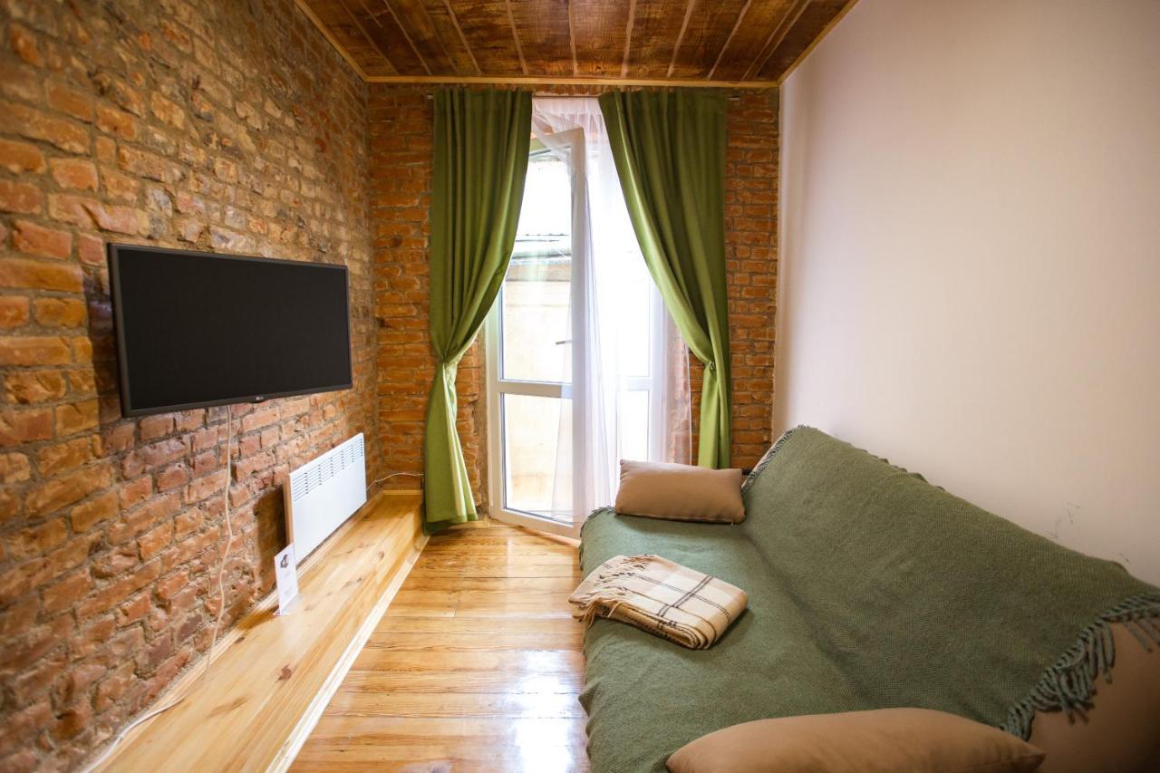 Peaceful Studio On Rynok Square Львов Экстерьер фото